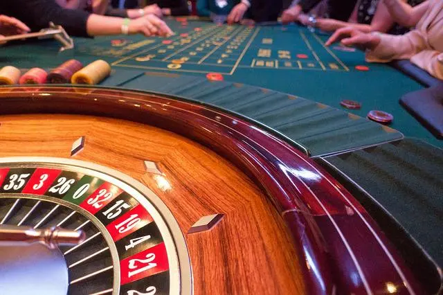 ¿Existe alguna trampa o letra chiquita en los bonos de casino gratis en Perú?